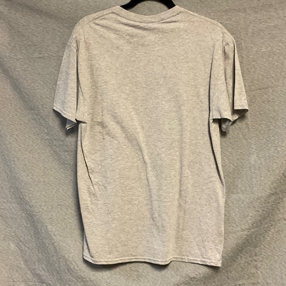 Gray Paris Tee with Blue and Red Design - Picture 4 of 5